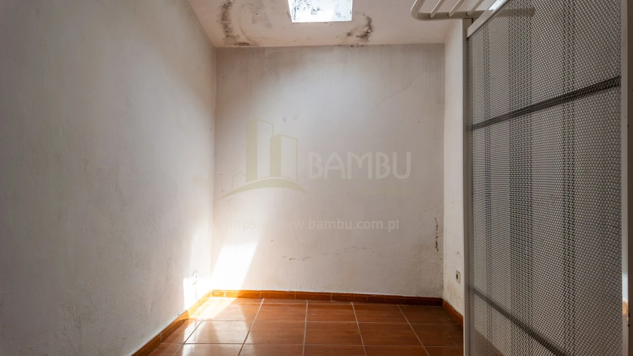 Quinta T2 para Venda em Venade e Azevedo Foto 20