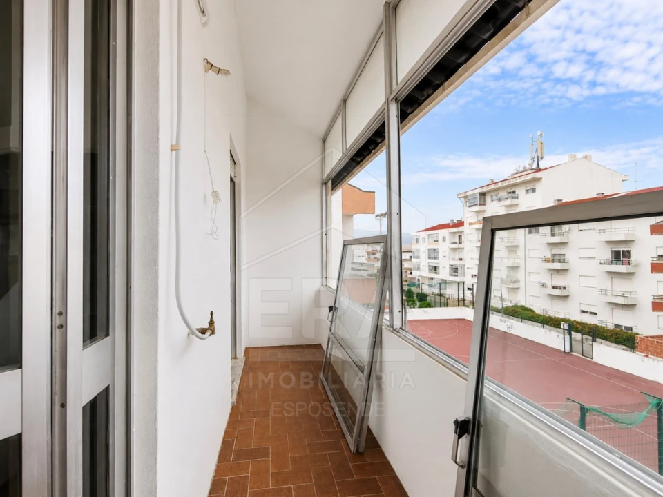Apartamento T2 para Venda em Darque Foto 5