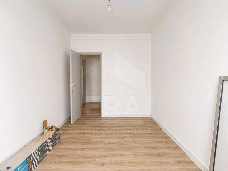 Apartamento T2 para Venda em Darque Foto 14