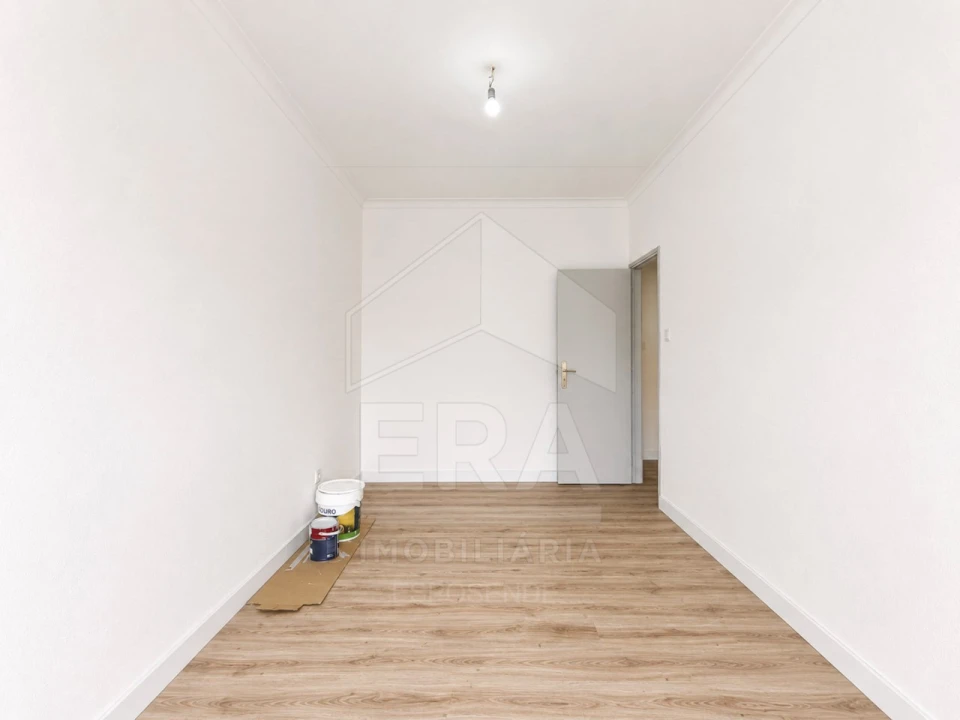 Apartamento T2 para Venda em Darque Foto 16