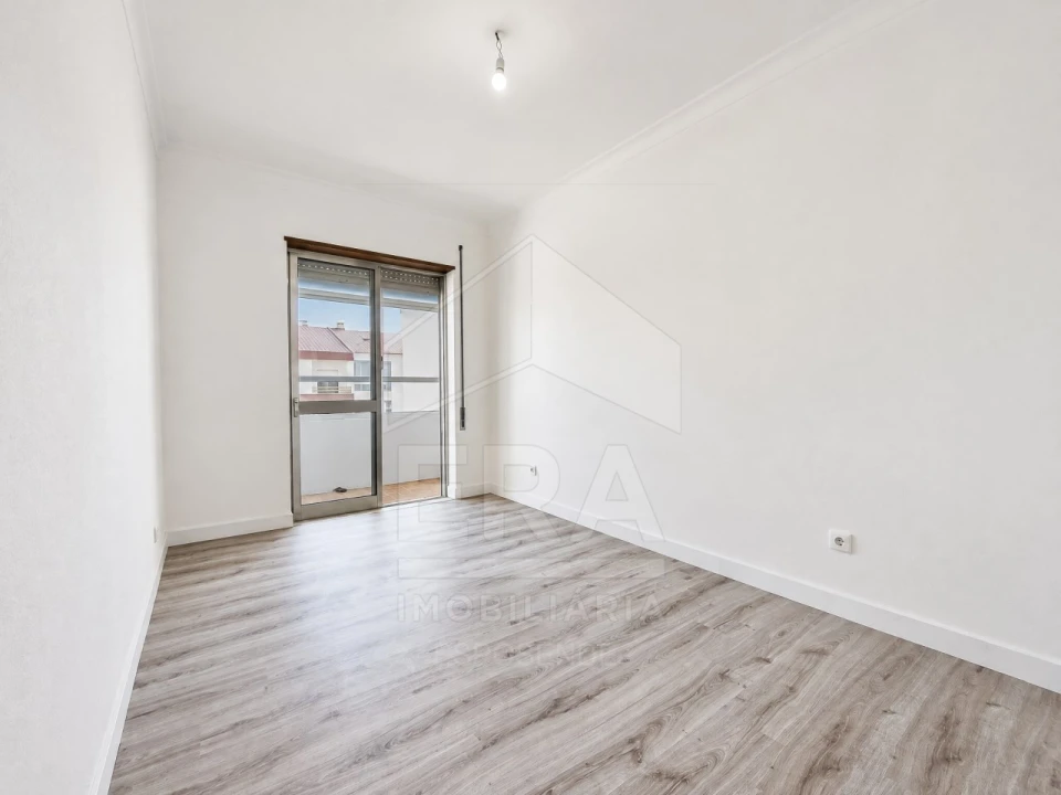 Apartamento T2 para Venda em Darque Foto 7
