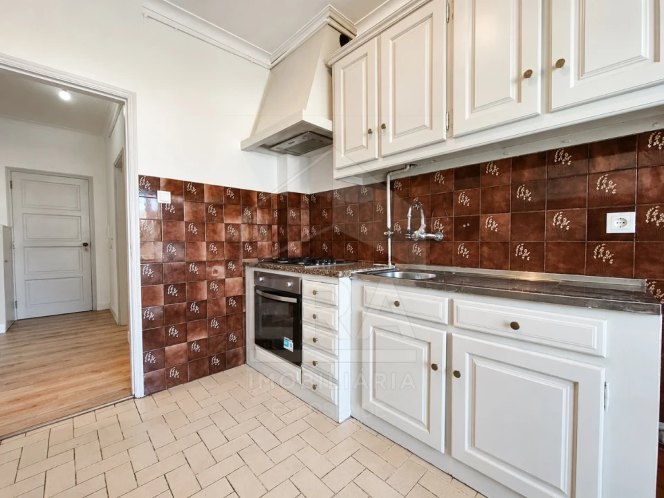 Apartamento T2 para Venda em Darque Foto 4