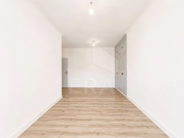 Apartamento T2 para Venda em Darque