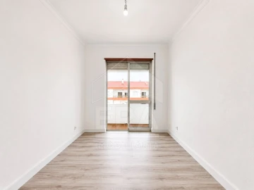 Apartamento T2 para Venda em Darque