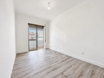 Apartamento T2 para Venda em Darque