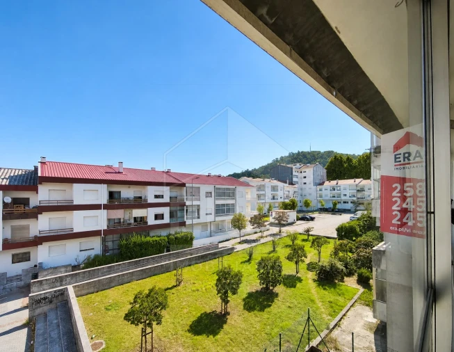 Apartamento T2 para Venda em Darque Foto 14