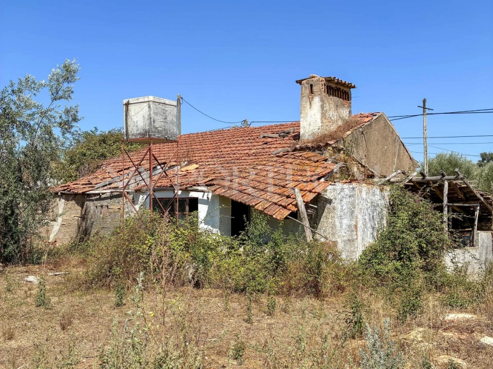 Terreno para Venda em Casais e Alviobeira Foto 1