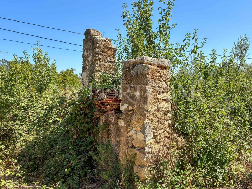 Terreno para Venda em Casais e Alviobeira Foto 8