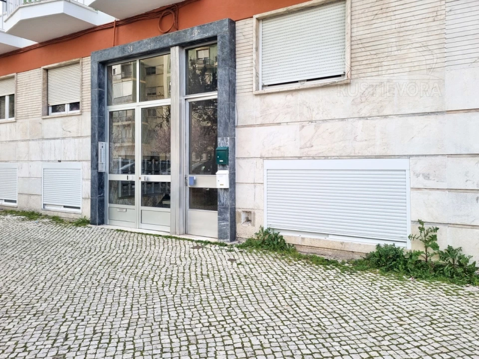 Loja para Venda em Benfica Foto 10