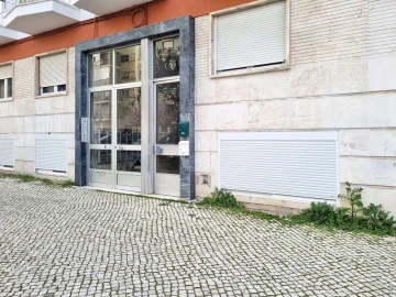 Loja para Venda em Benfica
