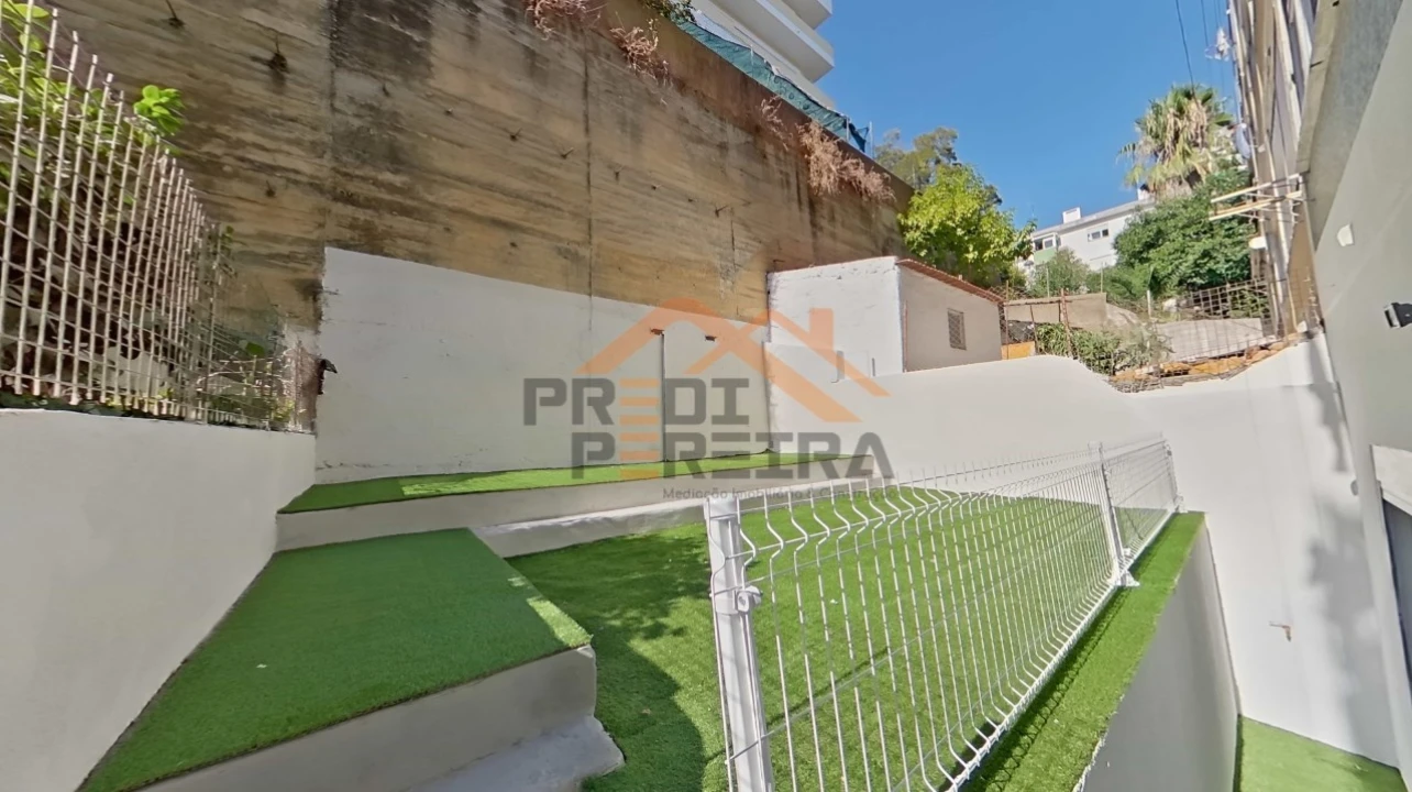 Apartamento T1 para Venda em Loures Foto 3