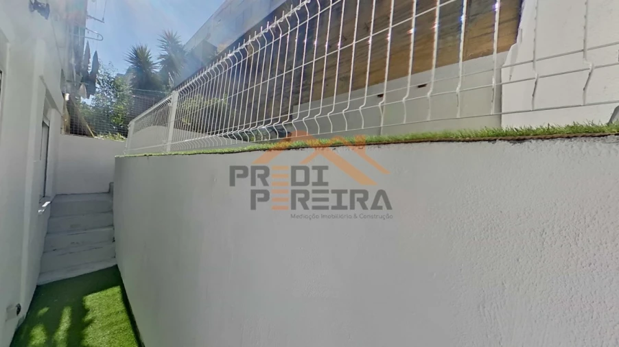 Apartamento T1 para Venda em Loures Foto 5