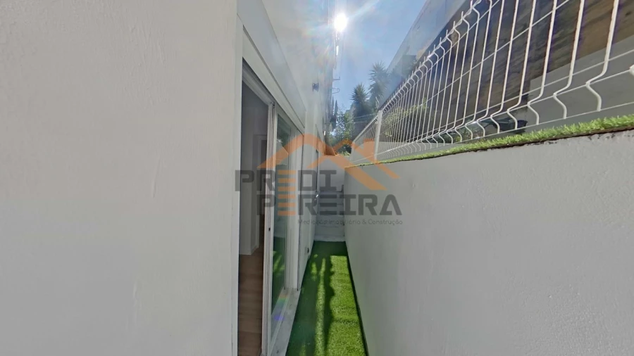 Apartamento T1 para Venda em Loures Foto 30