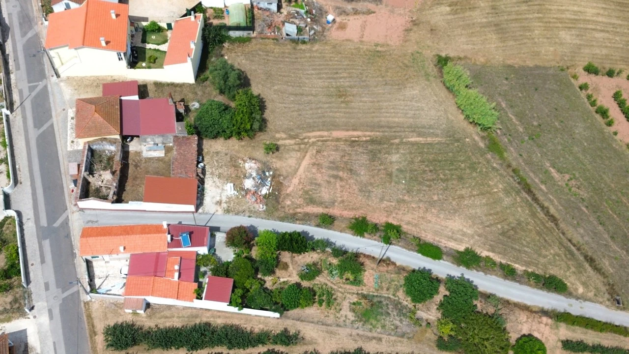 Terreno para Venda em Alvorninha Foto 11