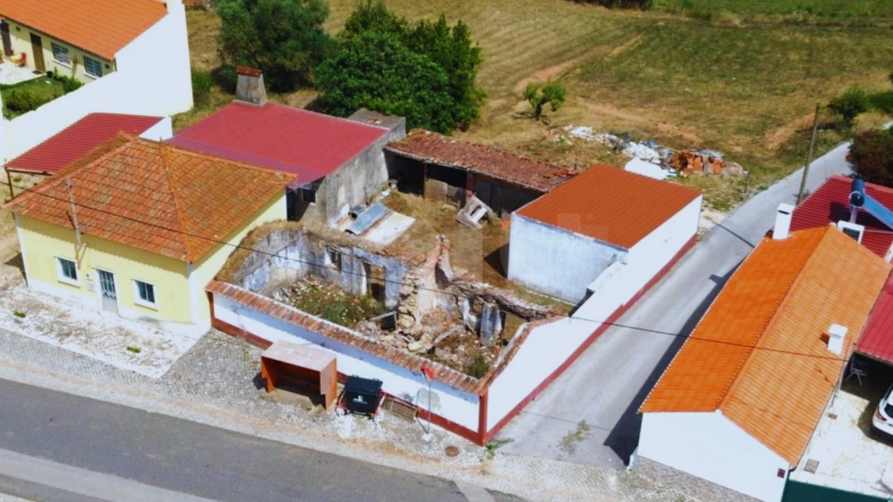 Terreno para Venda em Alvorninha Foto 1
