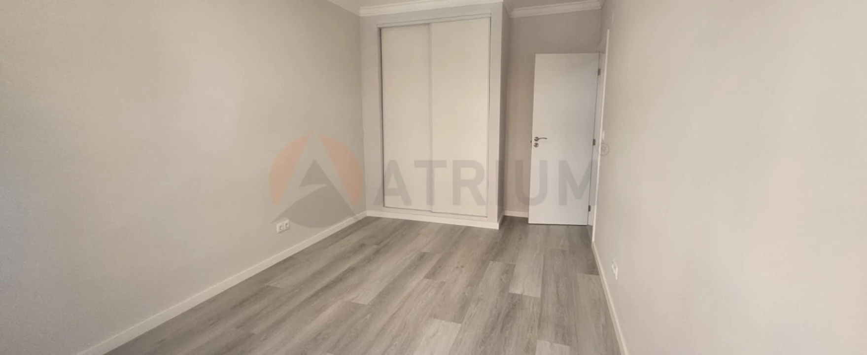 Apartamento T2 para Venda em Corroios Foto 12