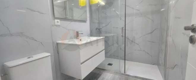 Apartamento T2 para Venda em Corroios