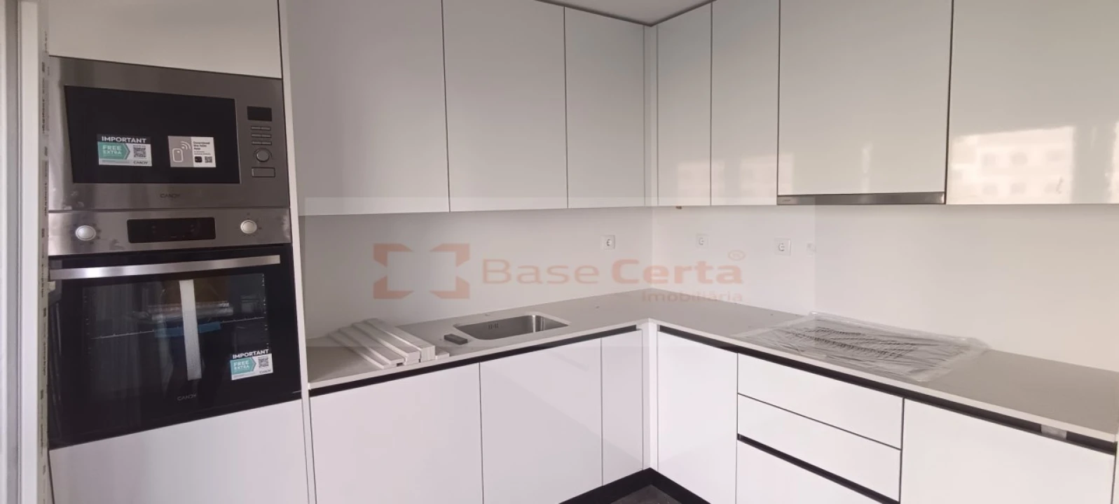 Apartamento T3 para Venda em Corroios Foto 1