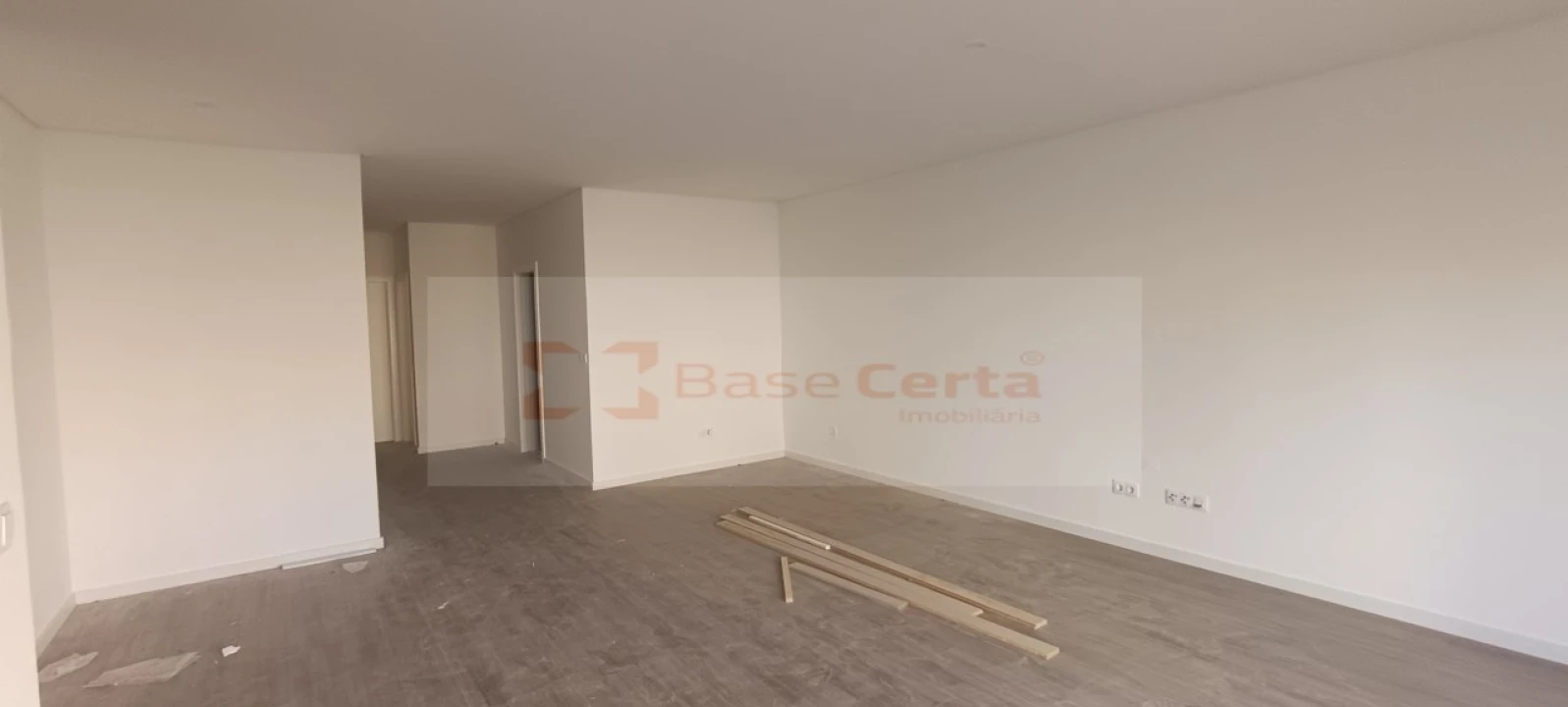 Apartamento T3 para Venda em Corroios Foto 2
