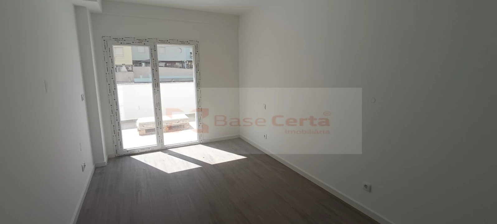 Apartamento T3 para Venda em Corroios Foto 4