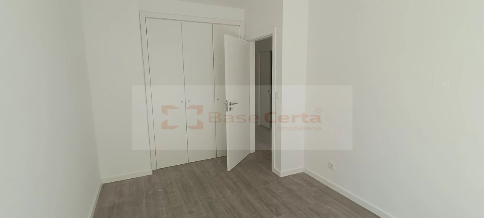 Apartamento T3 para Venda em Corroios Foto 5