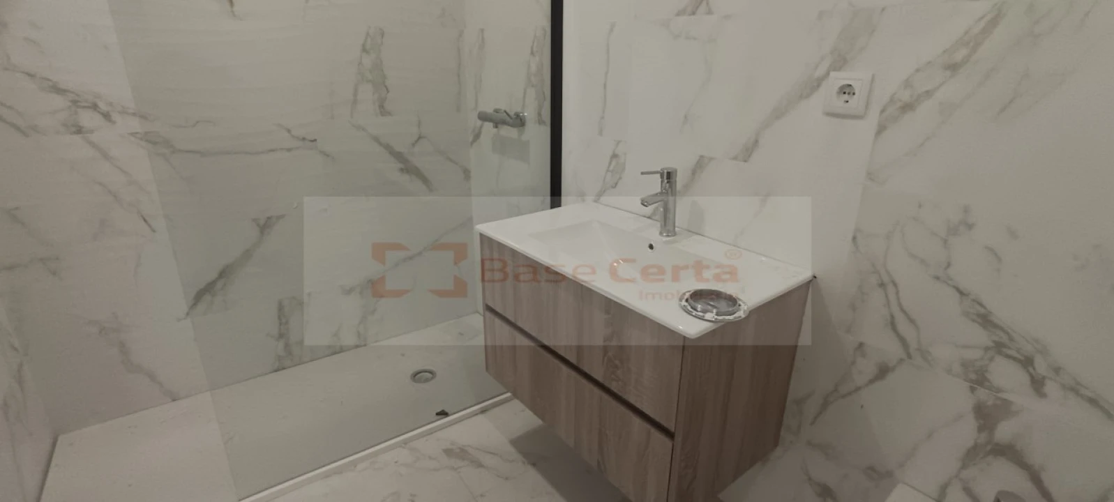 Apartamento T3 para Venda em Corroios Foto 8