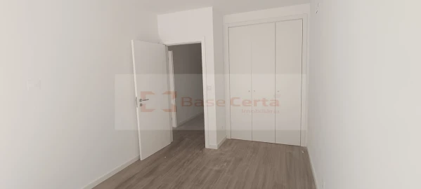Apartamento T3 para Venda em Corroios