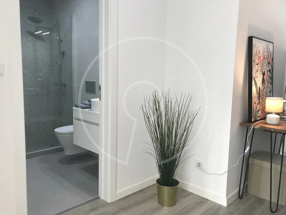 Apartamento T3 para Venda em Benfica Foto 3