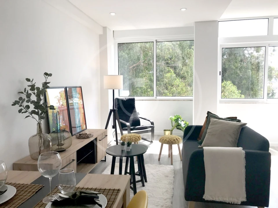 Apartamento T3 para Venda em Benfica Foto 1