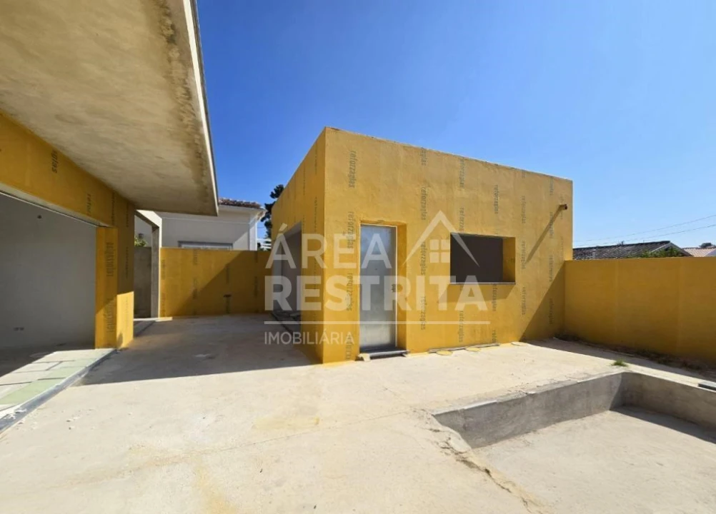 Moradia T5 para Venda em Azeitão (São Lourenço e São Simão) Foto 5