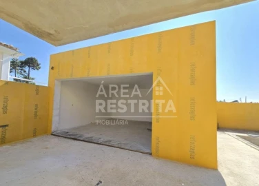 Moradia T5 para Venda em Azeitão (São Lourenço e São Simão)