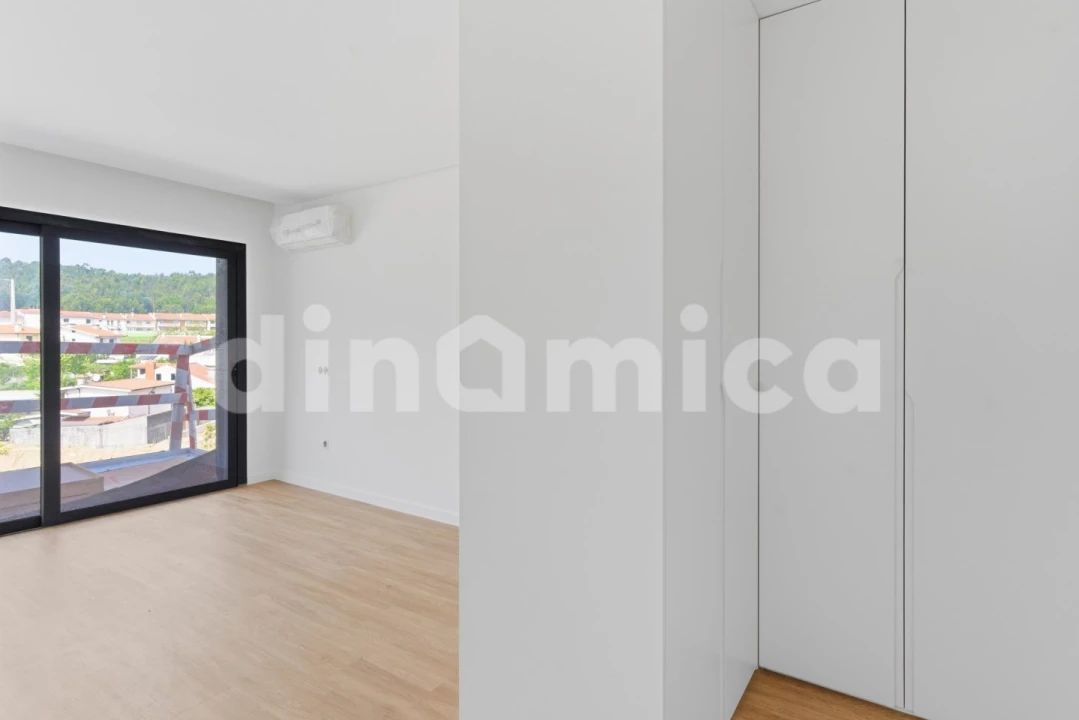 Apartamento T3 para Venda em Vila Nova de Famalicão e Calendário Foto 19