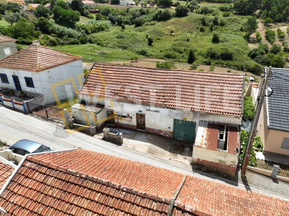 Loja para Venda em Azueira e Sobral da Abelheira Foto 1