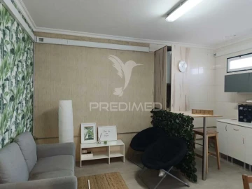 Armazém para Arrendamento em Montoito