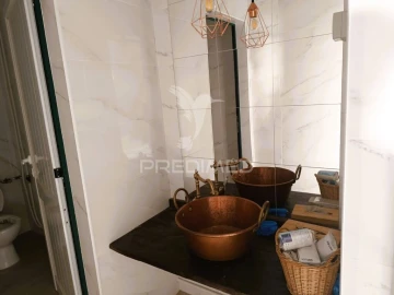 Armazém para Arrendamento em Montoito