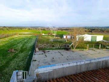 Armazém para Arrendamento em Montoito