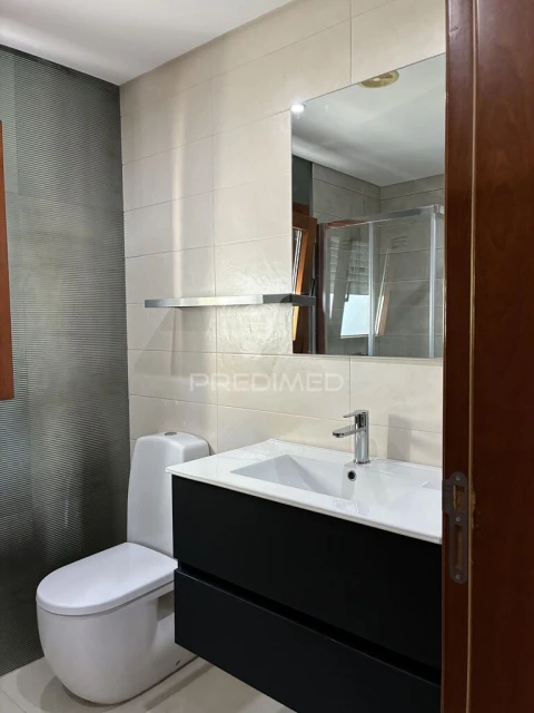 Apartamento T3 para Venda em Loule (São Clemente)