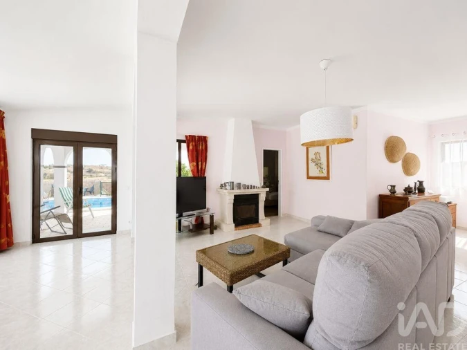 Moradia T4 para Venda em Conceição e Cabanas de Tavira Foto 11