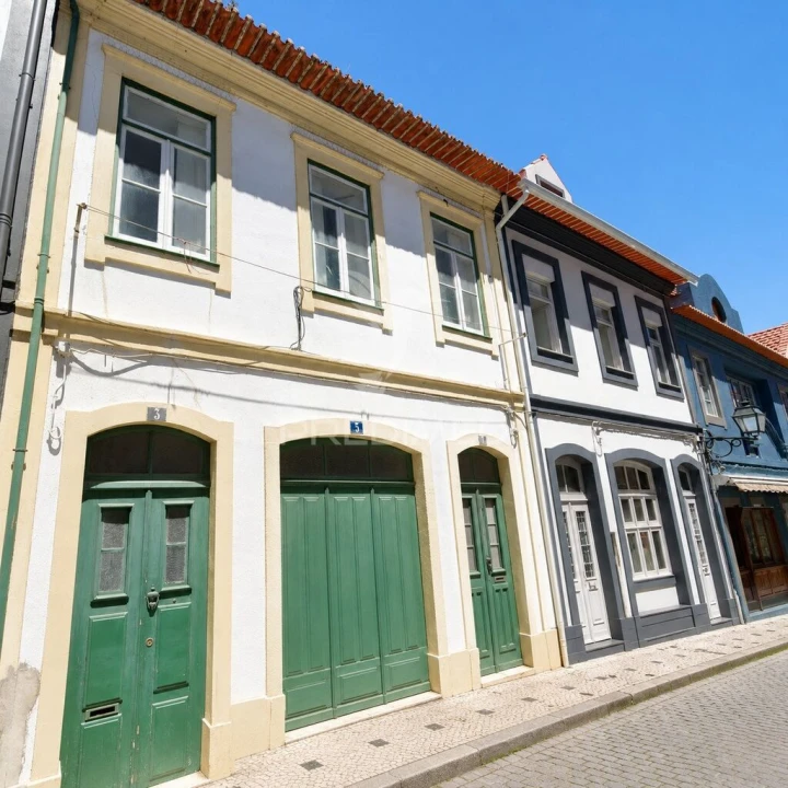 Moradia T5 para Venda em Requeixo, Nossa Senhora de Fátima e Nariz Foto 1