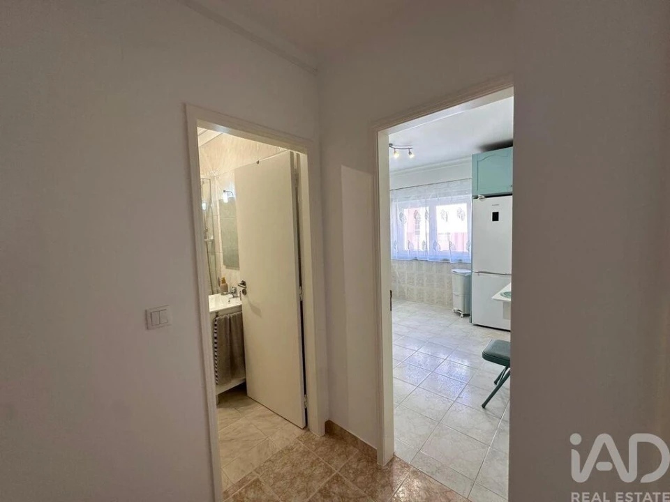 Apartamento T1 para Venda em Peniche Foto 17