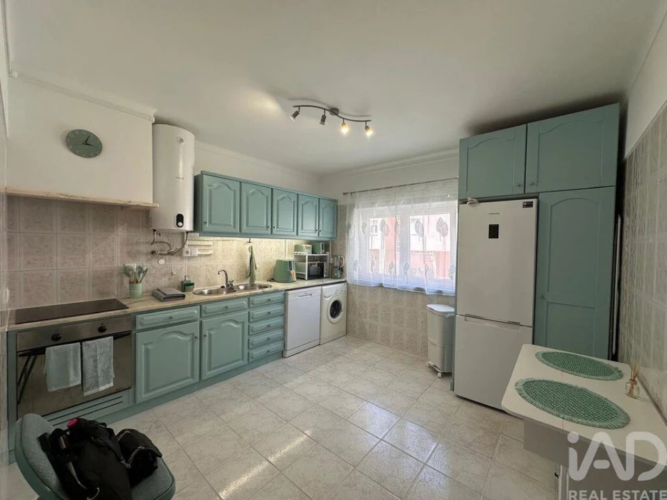 Apartamento T1 para Venda em Peniche Foto 2