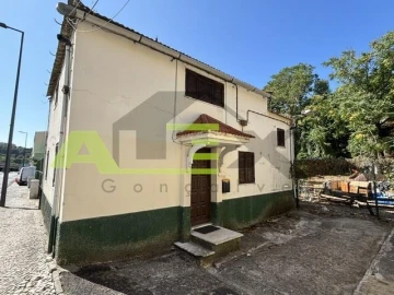 Moradia T2 para Venda em Campolide