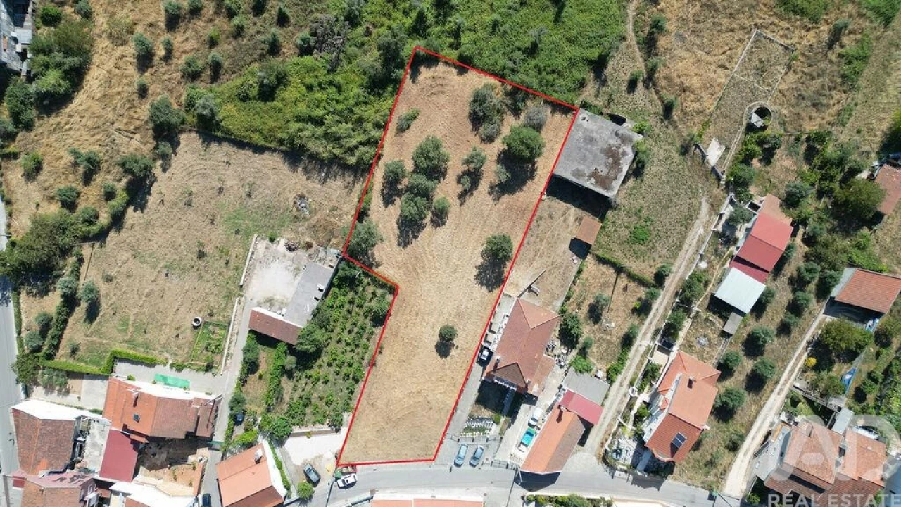 Terreno para Venda em Avelar Foto 1