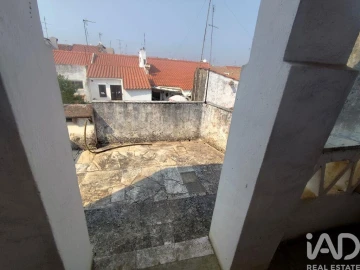 Moradia T2 para Venda em Borba (São Bartolomeu)