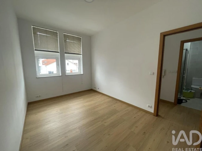 Apartamento T1 para Arrendamento em São Martinho do Bispo e Ribeira de Frades Foto 4