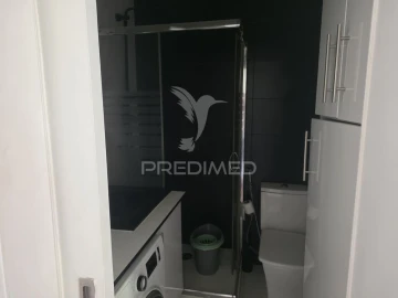 Apartamento T1 para Venda em Corroios