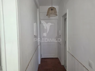 Apartamento T1 para Venda em Corroios