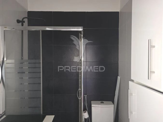 Apartamento T1 para Venda em Corroios Foto 9