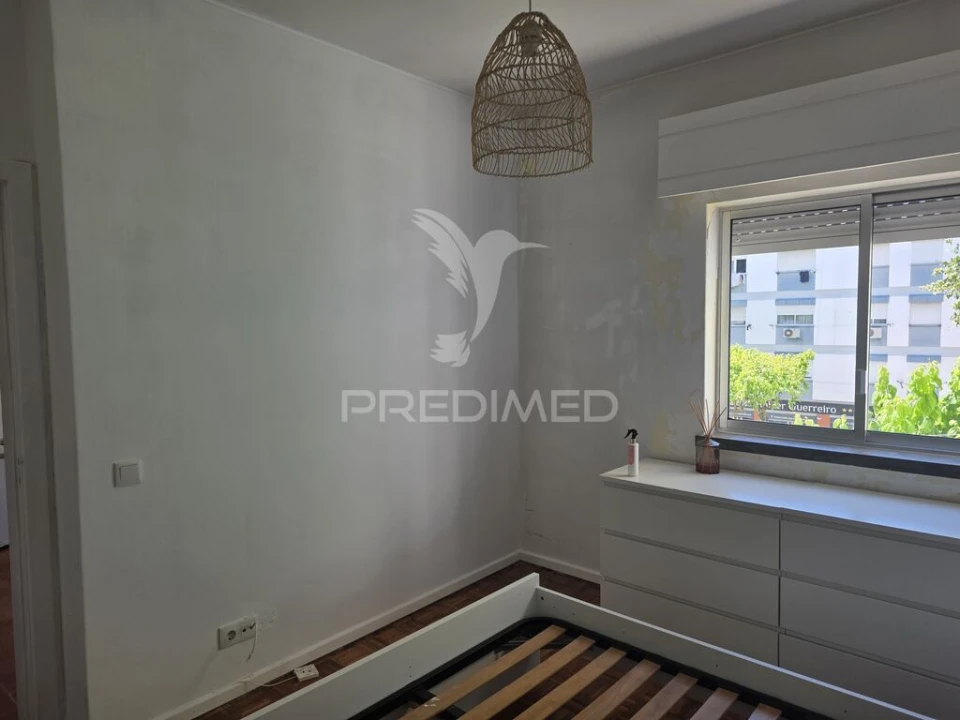 Apartamento T1 para Venda em Corroios Foto 12