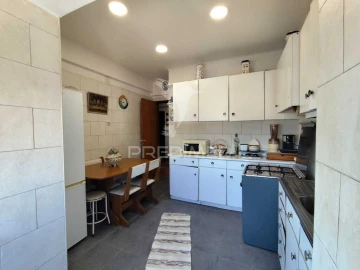 Apartamento T2 para Venda em Laranjeiro e Feijó